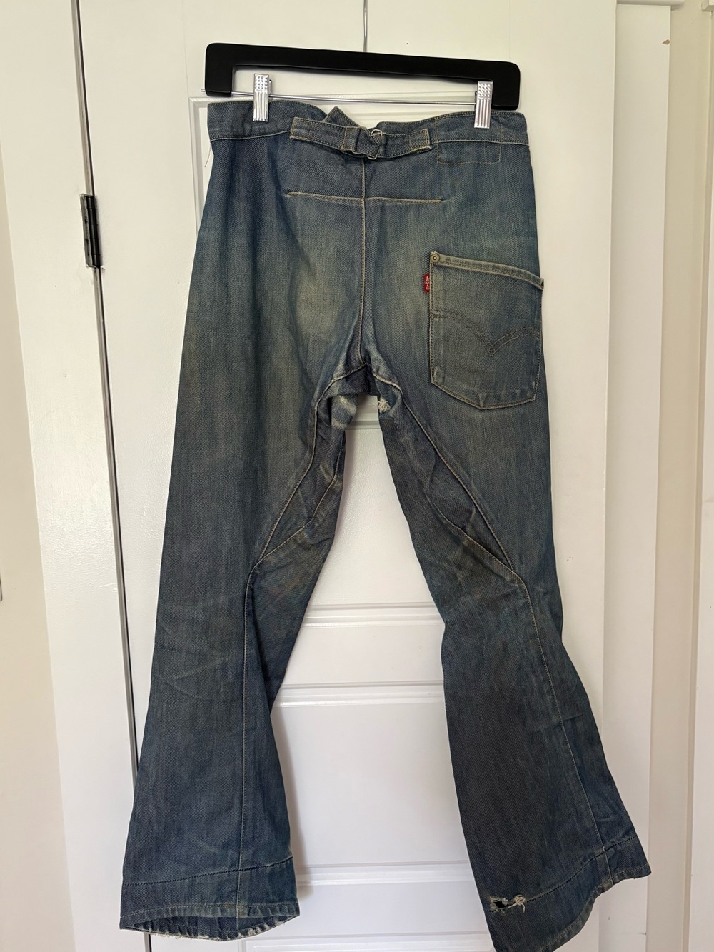 Levi’s Engineered Jeans with Buckleback and Twist leg